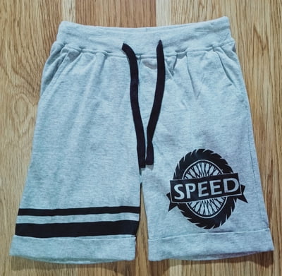 Boys knit roll up shorts with speed print